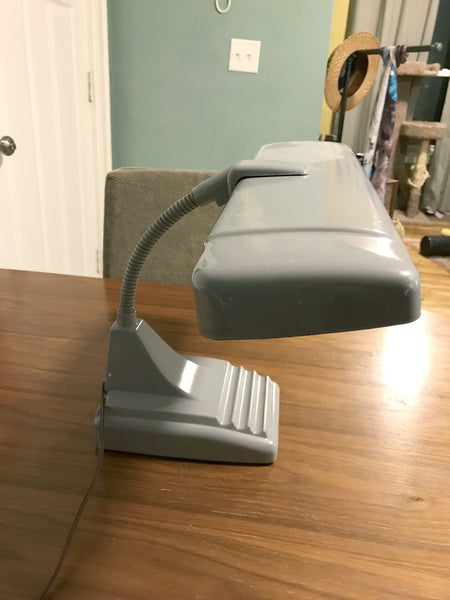 Mid-Century Adjustable Neck Desk Lamp